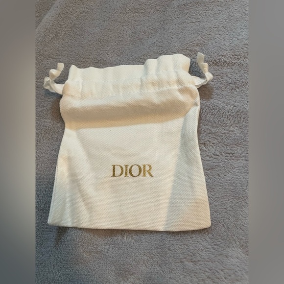 NEW Dior White Drawstring Jewelry Pouch - Picture 4 of 5